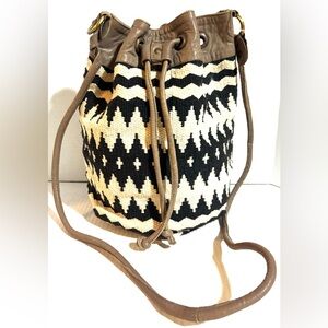 Ecote crochet Black and Cream Patterned Women's Bag